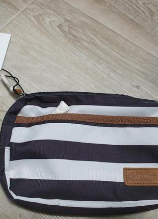 Косметичка , сумка eastpak