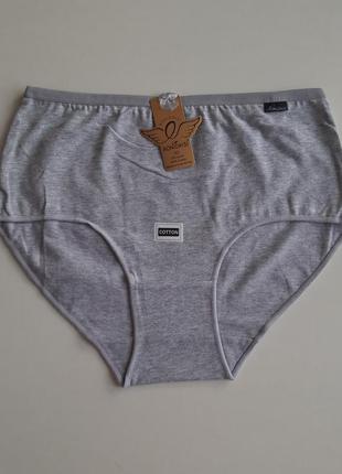 Порно бай жетілген әйелдер мен олардың жас қызметшілері