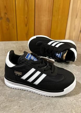 Дитячі кросівки adidas