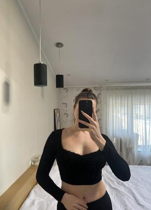 Укорочена трикотажна кофта