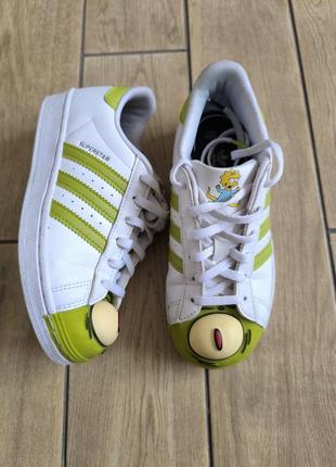 Кросівки адідас adidas p.32 сімпсони устілка 21 см.