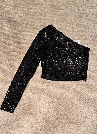 Нарядный топ в пайетки
