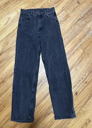 Джинси моми
