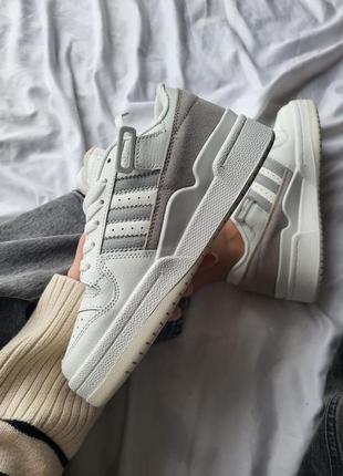 Кроссовки adidas