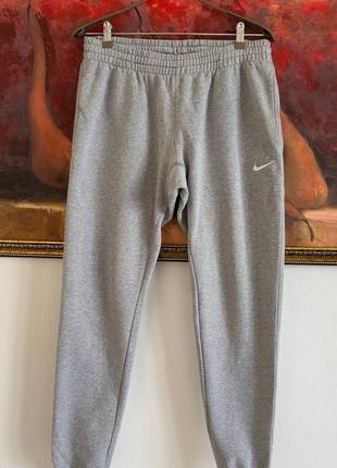 Спортивные штаны nike оригинал размер м