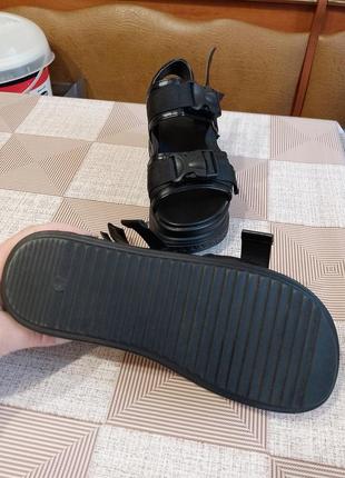 Босоножки