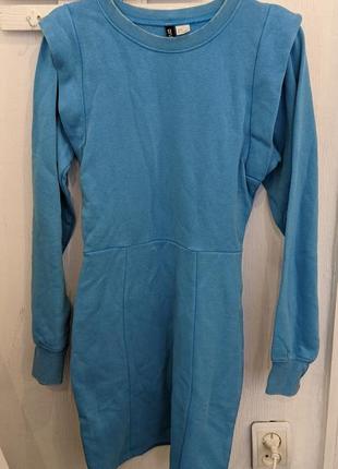 Силуетна сукня на флісі