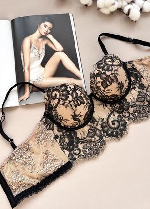 Роскошный кружевной бюстгальтер intimissimi