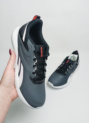 Оригинальные кроссовки кроссовки reebok hp8017 38р.
