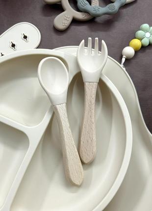 Силіконовий посуд для першого прикорму. тарілки на присосці