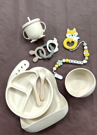 Силіконовий посуд для першого прикорму. тарілки на присосці