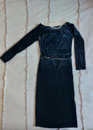 Бархатное женское изысканное платье