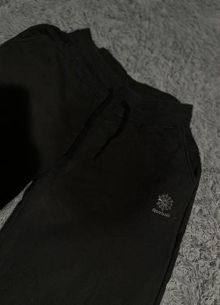 Спортивні штани широкі