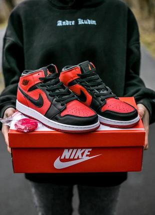 Жіночі кросівки air jordan retro 1