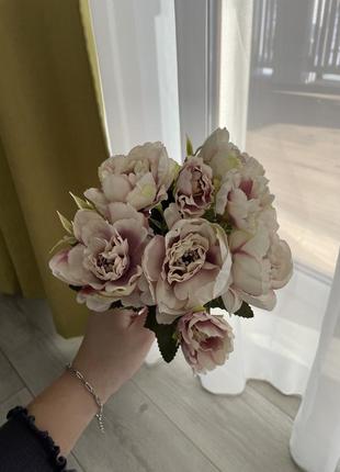 Искусственные цветы3 фото