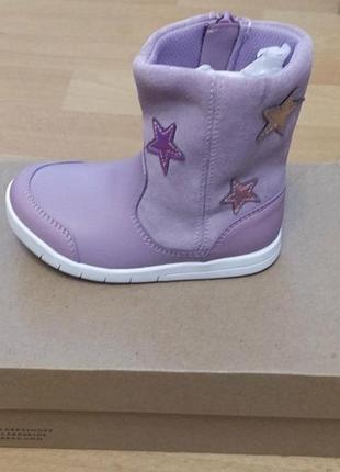 Демісезонні чоботи clarks р. 25 з натуральної шкіри