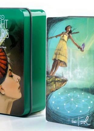 Новая колода карт таро светлого провидца в жестяной коробке / the light seer's tarot