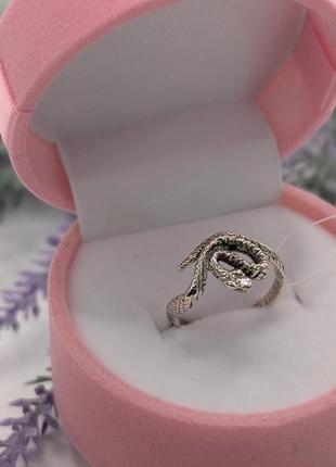 Серебряное стильное кольцо змея 925