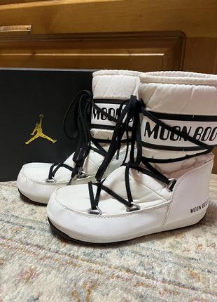 Зимние ботинки moonboot