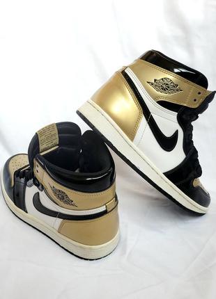 Кросівки nike air jordan 1 retro high og nrg gold toe