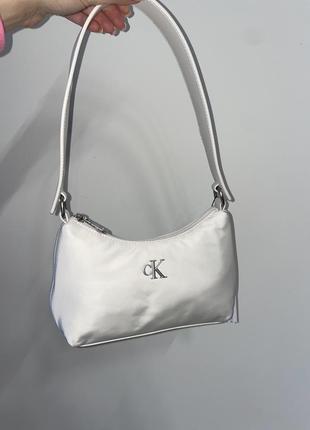 Сумка белая calvin handbag Klein Kids Hoods & Sweatshirts оригинал