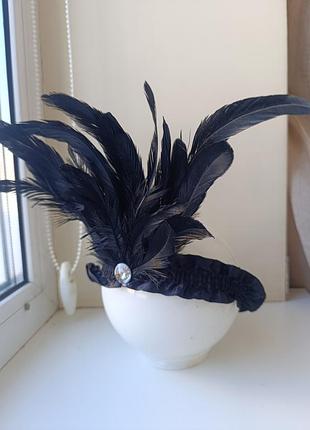 Пов'язка на голову з пір'ям. у стилі 1920 років гетсбі.