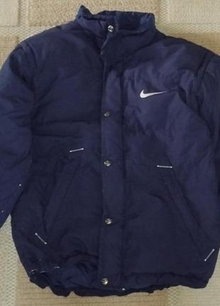 Курточка nike
