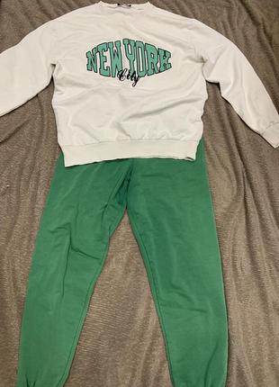 Спортивний костюм