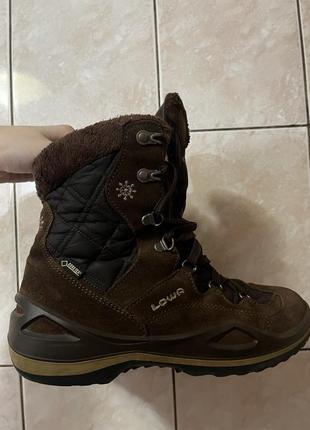 Оригінальні трекінгові черевики бренду lowa calceta gtx gore-tex