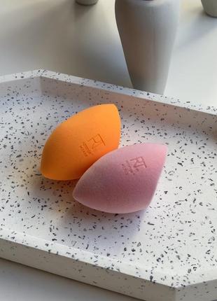 Спонжі для макіяжу