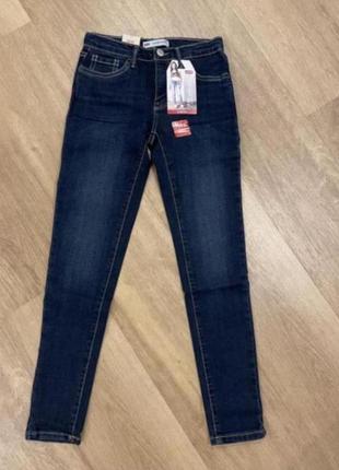 Нові джинси levi's для дівчинки 10 років