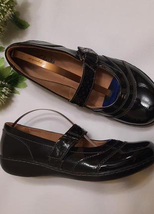 Добротные кожаные брендовые туфли,туфлі,балетки моксины от clarks