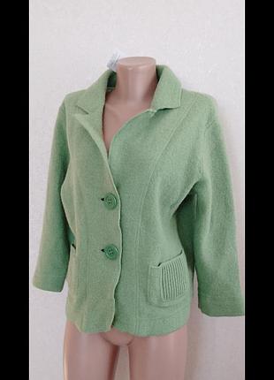 Фирменая кофта 42