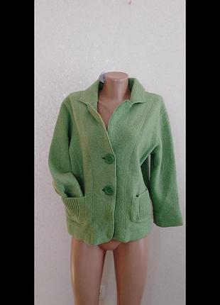 Фирменая кофта 42