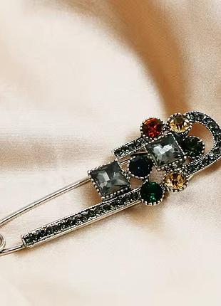Брошь булавка с камушками
