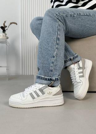 Кроссовки adidas forum