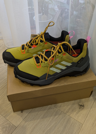 Adidas terrex