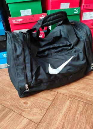 Спортивна сумка nike оригінал найк середнього розміру для тренувань