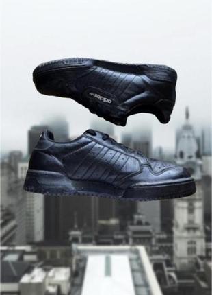 Кожаные кроссовки adidas оригинал