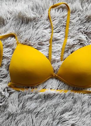Верхня частина купальника jennyfer жовтого кольору 60-70 а в