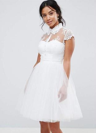 Весеннее, праздничное белое платье из тюля и кружевом