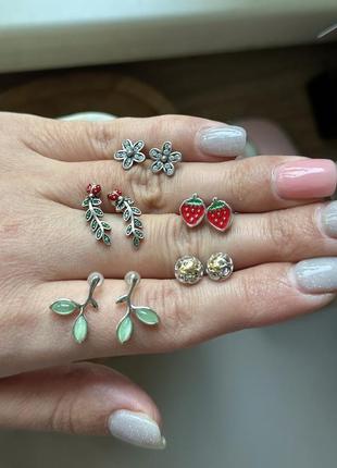 Сережки пусети зі срібла 925 проби. новi