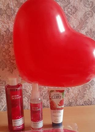 Женский подарочный набор от avon