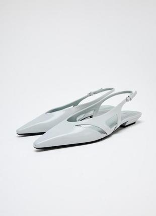 Відкриті туфлі-балетки з гострим носком zara