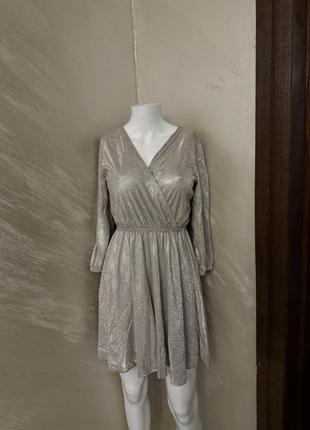 Нежное платье,е в двух размерах (46 и 48)
