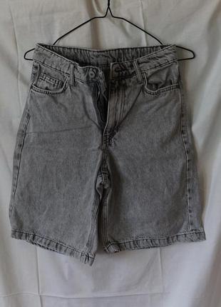 Сірі джинсові шорти