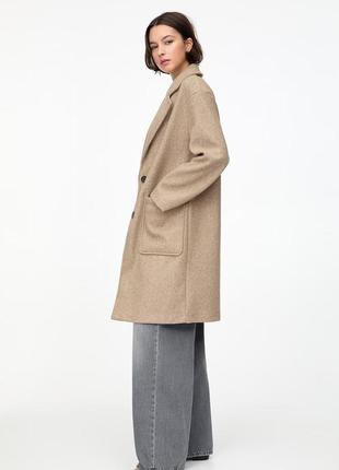 Бежевое пальто, пальто из фетра Pull And Bear, 7751/305