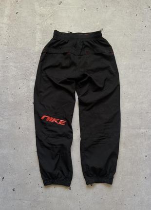 Спортивные нейлоновые штаны nike