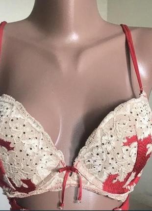 Бюстгальтер victoria secret со стразами