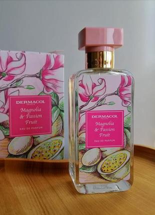 Парфумована вода dermacol магнолія і маракуйя